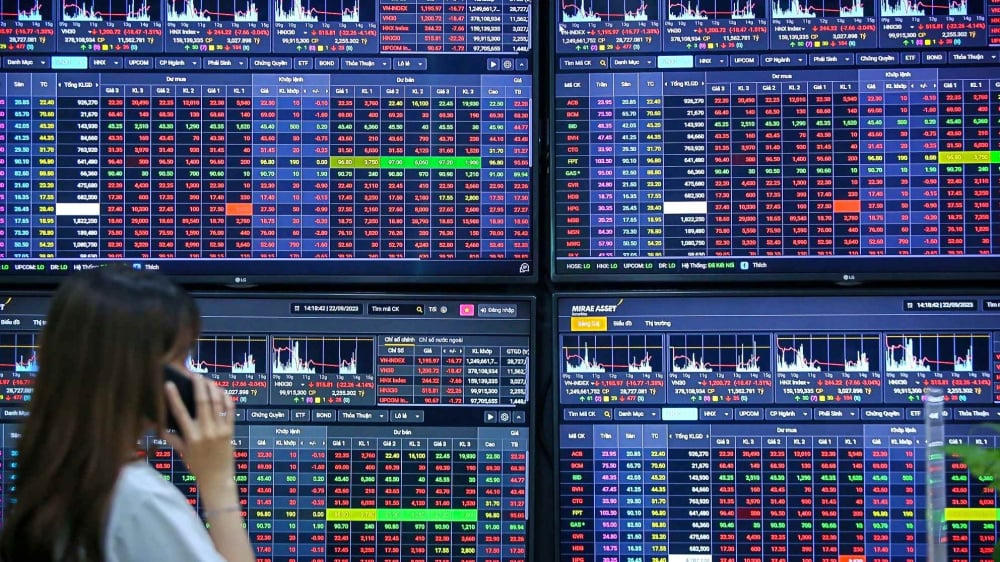 VN-Index hạ nhiệt sau 7 phiên tăng liên tục