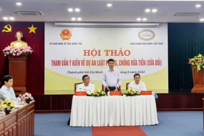 Rửa tiền qua mua bán bất động sản: Chống cách nào?