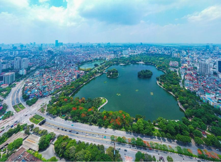 Hồ Trúc Bạch là một hồ thuộc Phường Ba Đình, thủ đô Hà Nội