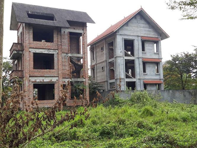 Ai chống lưng cho dự án “ăn bớt” NOXH xây biệt thự, nhà liền kề?