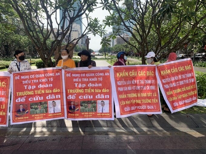 Tập đoàn Trường Tiền bị khởi tố, nhiều người liên quan bị dừng giao dịch tài khoản