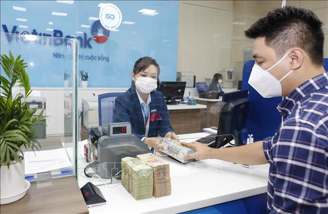 Lãi suất tiền gửi tiết kiệm tháng 8/2023 tiếp tục giảm