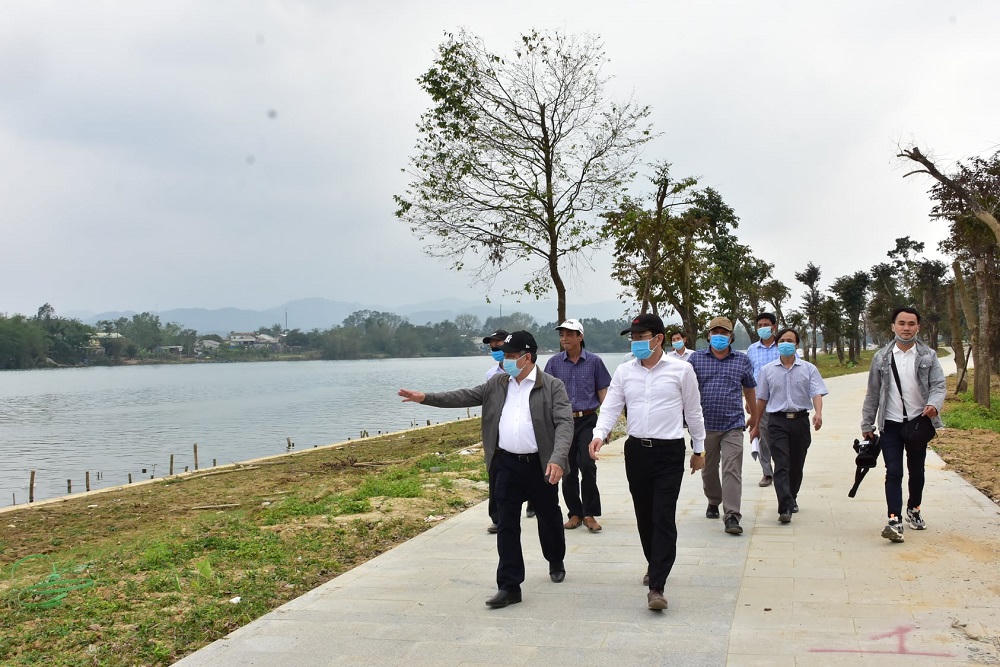 Chủ tịch Thừa Thiên Huế: Không vì dịch bệnh làm ảnh hưởng tiến độ các dự án trọng điể