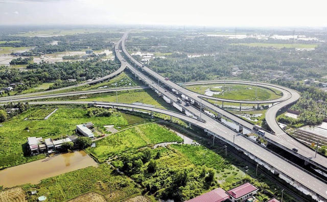 Xu hướng ly tâm thúc đẩy bất động sản địa phương dậy sóng