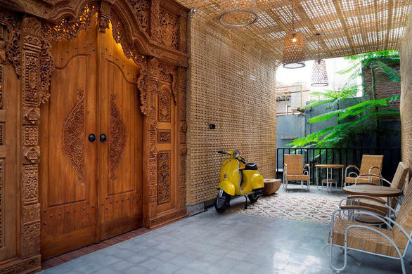 Ngôi nhà gạch xếp truyền thống mà phá cách ở Indonesia - Ảnh 3.