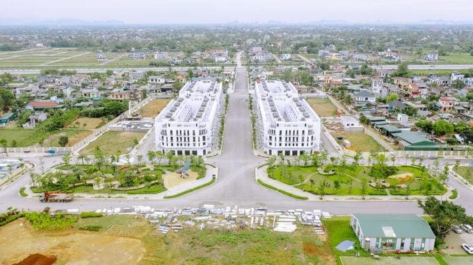 Trước khi gặt hái được nhiều trái ngọt từ dự án Vlasta Sầm Sơn, Văn Phú – Invest cũng đã vướng không ít tai tiếng trong giới bất động sản. &nbsp;