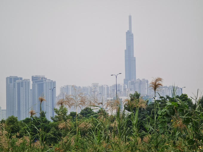 Nhiều chuyên gia cho rằng, thanh khoản của thị trường bất động sản hiện đang ở mức rất thấp. Ảnh: Tấn Lợi &nbsp;