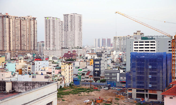 Các dự án nhà ở thương mại đáp ứng nhu cầu thực, đặc biệt tại Hà Nội và Hồ Chí Minh sẽ ít bị ảnh hưởng nhất trong năm tới.