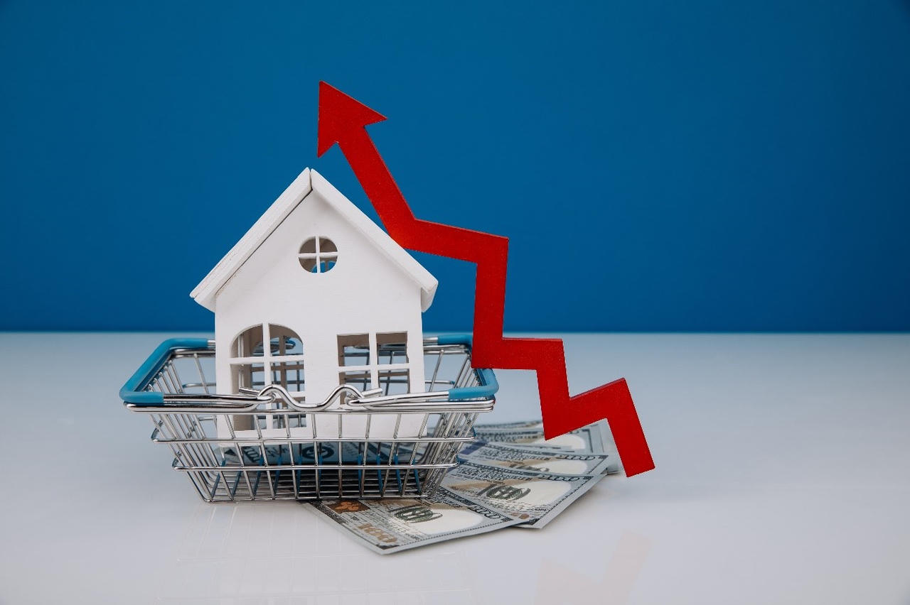 Giá nhà liên tục “leo thang”, cao gấp 20 thu nhập &nbsp;