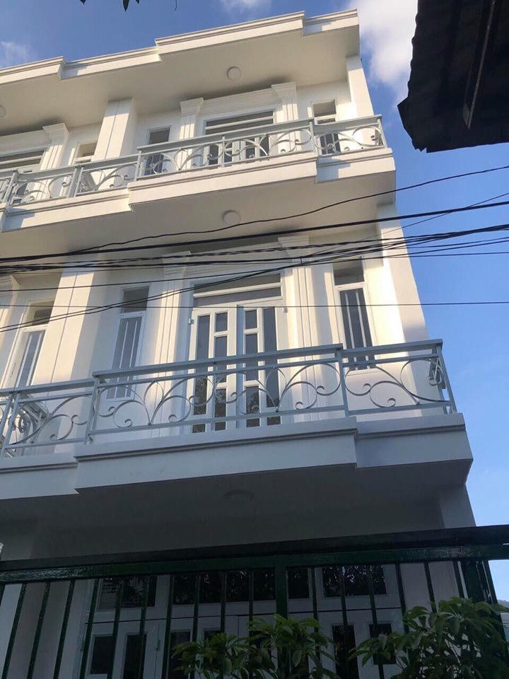 Ham rẻ mua nhà ba chung không khéo ‘chơi dao đằng lưỡi’