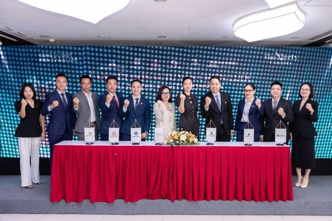 Các đơn vị hợp tác chiến lược tại lễ ký kết. &nbsp;