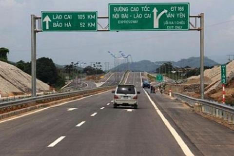 Hà Giang xin sân bay, làm đường: Đừng để mắc nợ