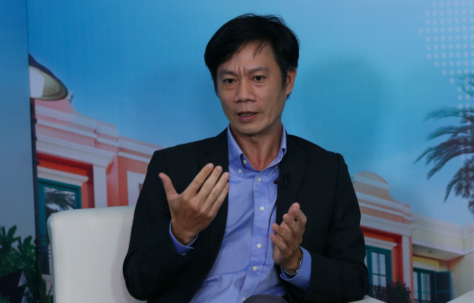 Chuyên gia kinh tế Lê Duy Bình. Chuyên gia kinh tế Lê Duy Bình.