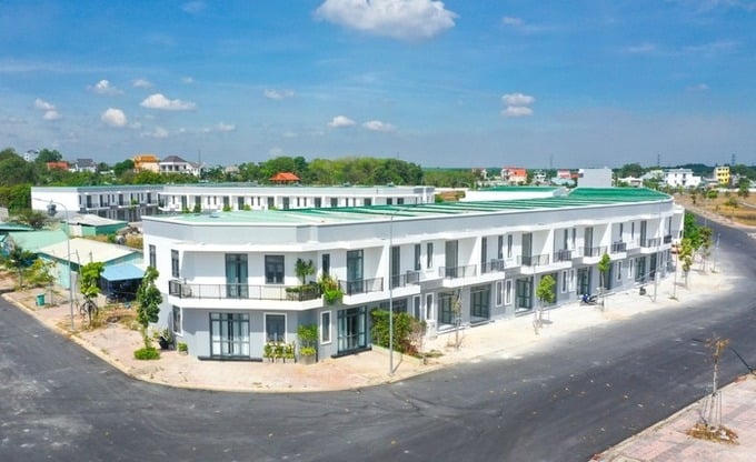 Bất ngờ loạt nhà ở xã hội phong cách biệt thự liền kề sang chảnh ở Bình Dương