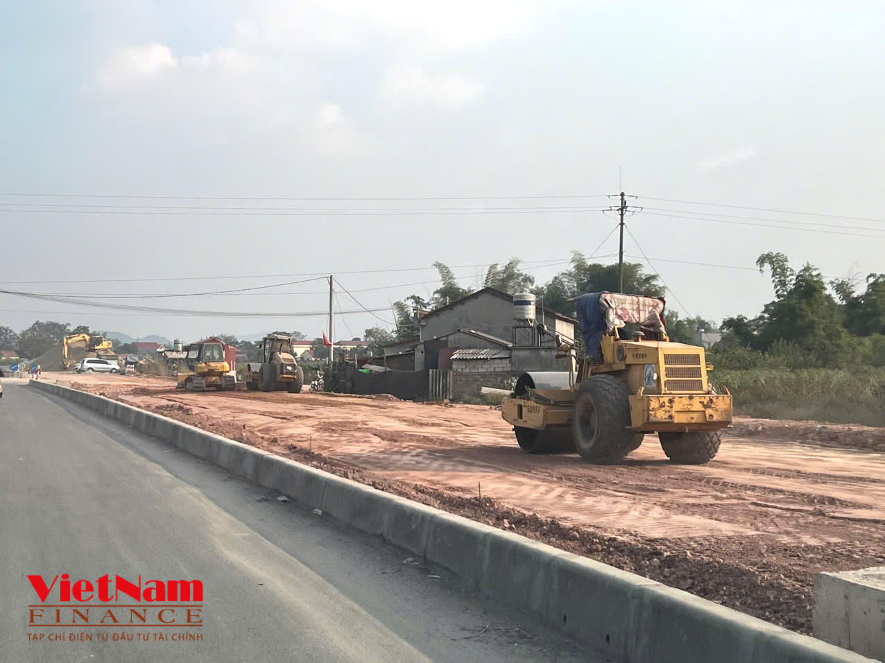 Công trường mở đường 2.300 tỷ nối Lạng Sơn đến Quảng Ninh