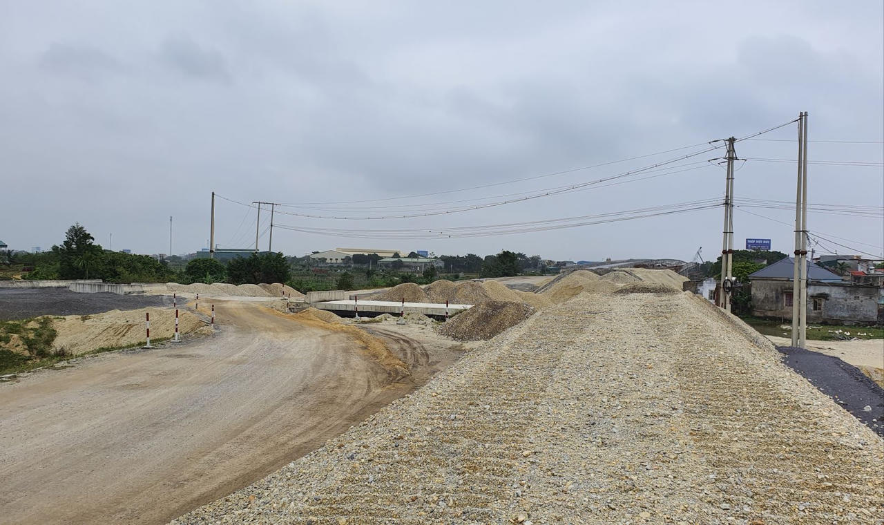 Mặt bằng các gói thầu đã được giải phóng để giao cho nhà thầu. &nbsp;