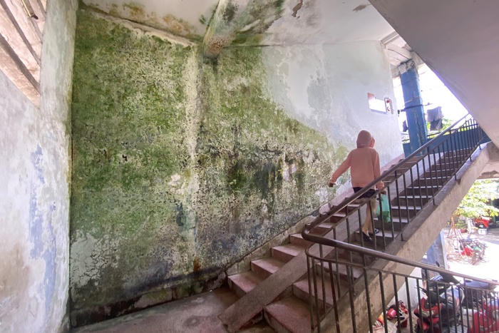 Sống bất an trong khu chung cư xuống cấp, cũ nát giữa trung tâm Đà Nẵng