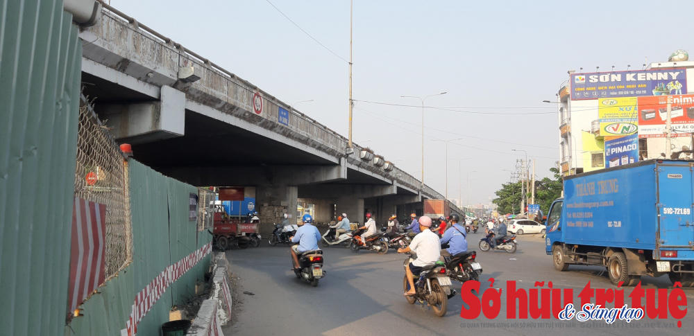 &nbsp;Nhiều dự án giao thông dang dở, chậm tiến độ làm ảnh hưởng đến lưu thông trên đường, gây ra ùn tắc, kẹt xe. &nbsp;