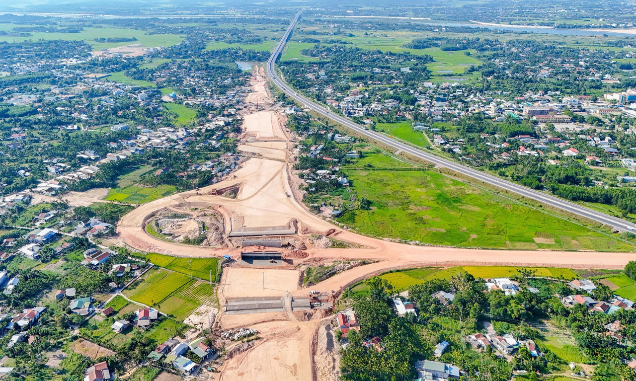 Hình ảnh cao tốc Quảng Ngãi – Hoài Nhơn 20.000 tỷ tăng tốc về đích trước 8 tháng