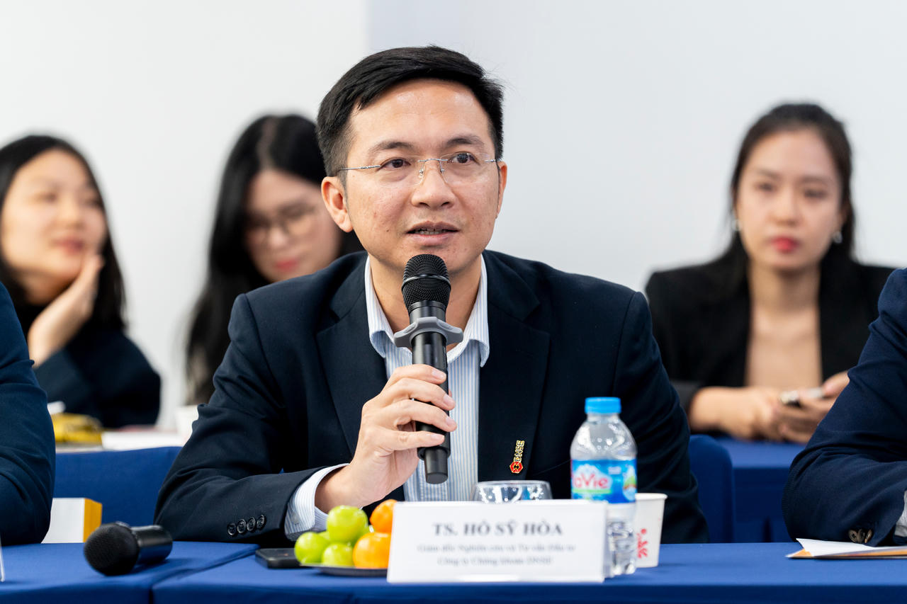 TS Hồ Sỹ Hoà đánh giá, định giá thị trường chứng khoán Việt Nam đang ở mức khá hấp dẫn