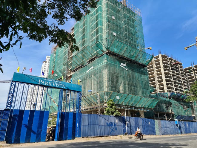 Dự án Park Vista của Công ty TNHH Dịch vụ Thương mại Sản xuất Xây dựng Đông Mê Kông vướng nhiều sai phạm pháp lý &nbsp;