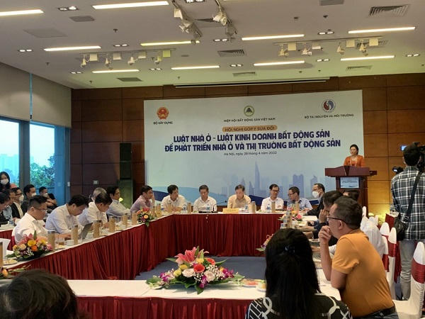 “Hội nghị góp ý sửa đổi Luật Nhà ở - Luật Kinh doanh BĐS”. &nbsp;