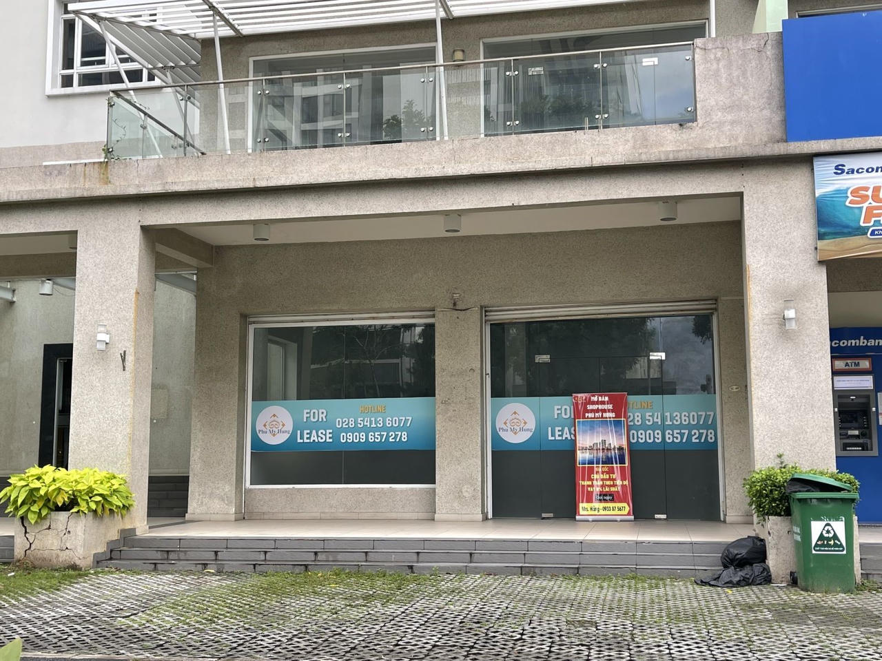 Shophouse treo bảng thuê tại chung cư Riverside Residence thuộc khu Nam Viên, Phú Mỹ Hưng
