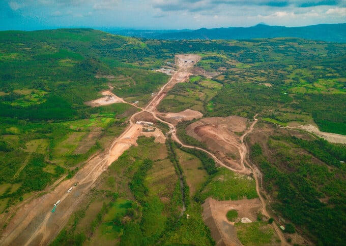 Toàn cảnh cao tốc Chí Thạnh - Vân Phong &nbsp;