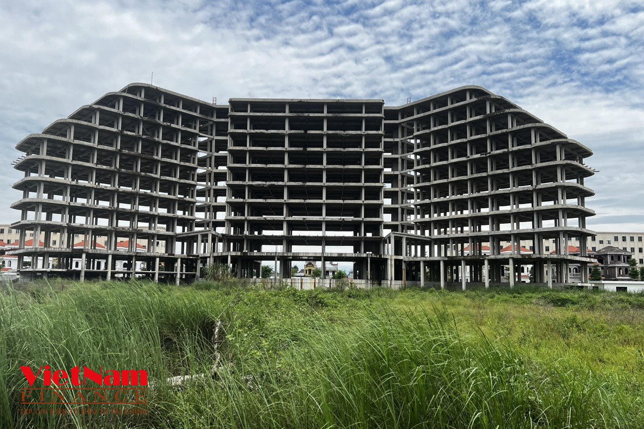 Trà Cổ Long Beach Luxury: Dự án 1.000 tỷ dang dở, từng bị NH rao bán siết nợ