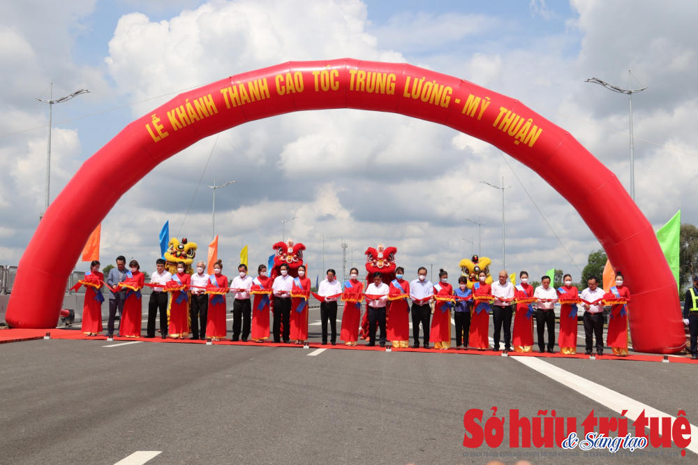 Lễ khánh thành cao tốc Trung Lương - Mỹ Thuận. Ảnh: TT &nbsp;