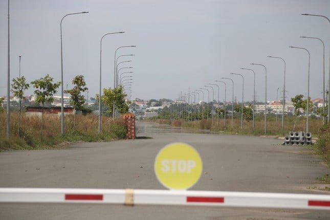 Cận cảnh khu dân cư có vị trí đắc địa tại Bình Dương đắp chiếu hàng chục năm