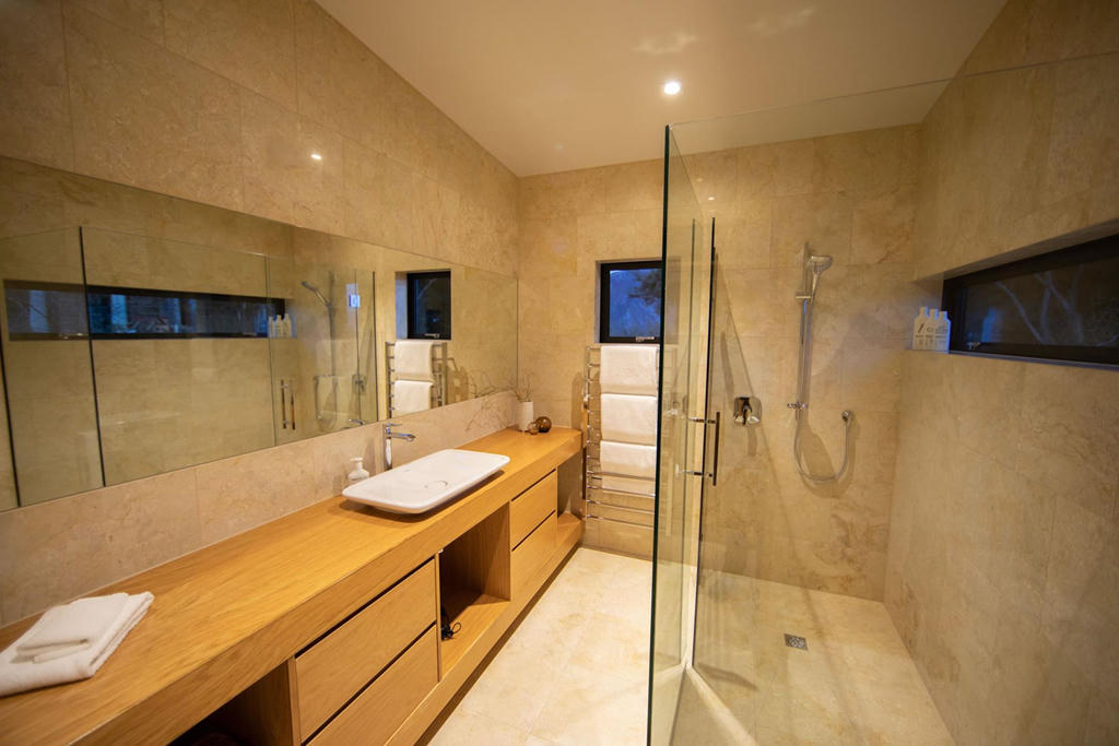 Can biet thu 'tua nui nhin ho' tren day Alps cua New Zealand hinh anh 9 