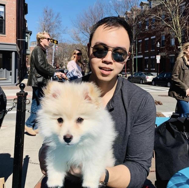 'Cậu ấm cô chiêu' gia tộc Sơn Kim: Học trường ĐH top đầu thế giới, kinh doanh thành công