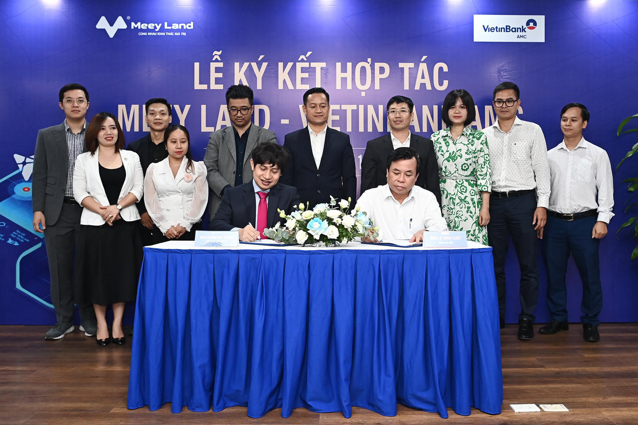 Lễ ký kết thỏa thuận hợp tác giữa hai bên &nbsp;