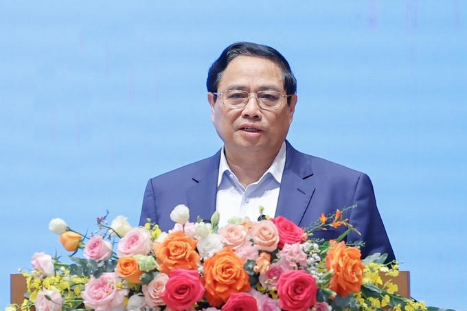 Theo Thủ tướng, hoạt động sản xuất, tiêu thụ xi măng, sắt thép, vật liệu xây dựng thời gian qua đã đạt những kết quả rất đáng trân trọng, mang lại hiệu quả, góp phần phát triển kinh tế - xã hội - Ảnh: VGP/Nhật Bắc.