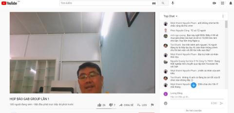 Ông chủ "siêu doanh nghiệp" 500.000 tỷ livestream với hình ảnh mái tôn chống nóng của căn nhà cấp 4. &nbsp;