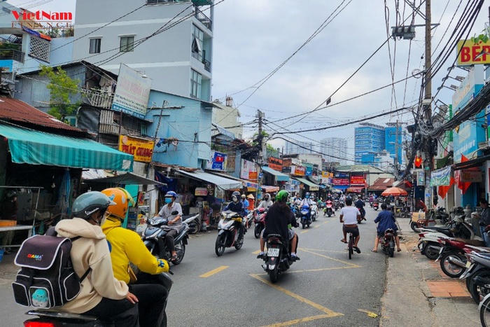 Đầu tuyến đường Nguyễn Khoái giao đường Tôn Thất Thuyết &nbsp;