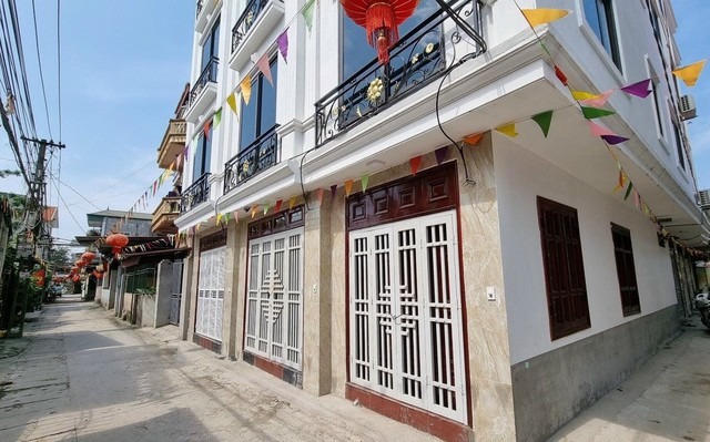 Nhiều người lo ngại giá nhà đất Hà Nội sẽ tiếp tục tăng. Ảnh minh họa &nbsp;