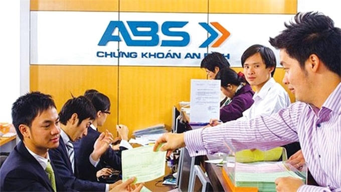 Công ty chứng khoán bị xử phạt liên quan đến trái phiếu Tân Hoàng Minh