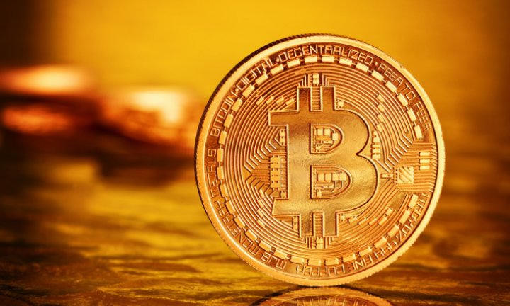 Giá Bitcoin ngày 4/12: Kỷ lục 12.000 USD chờ được thiết lập