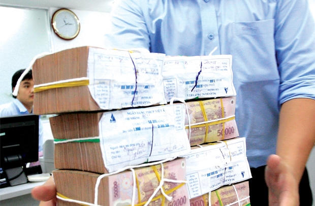 Tín hiệu trái chiều trên thị trường lãi suất