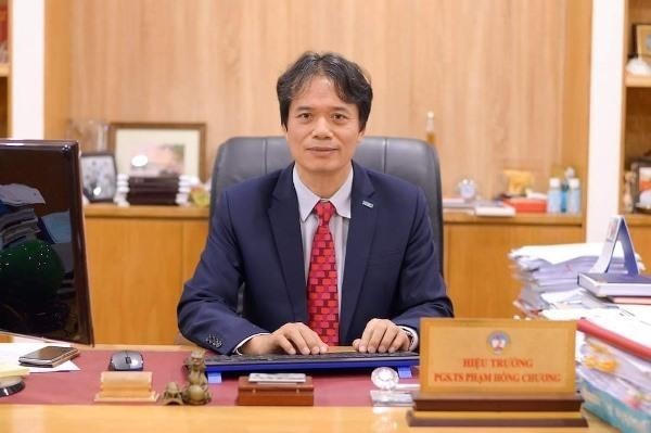 GS.TS Phạm Hồng Chương - Hiệu trưởng Trường Đại học Kinh tế Quốc dân. &nbsp;