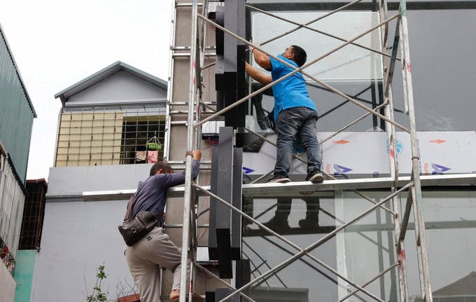 Phố Chùa Bộc nhem nhuốc sau hơn 1 năm giải phóng mặt bằng