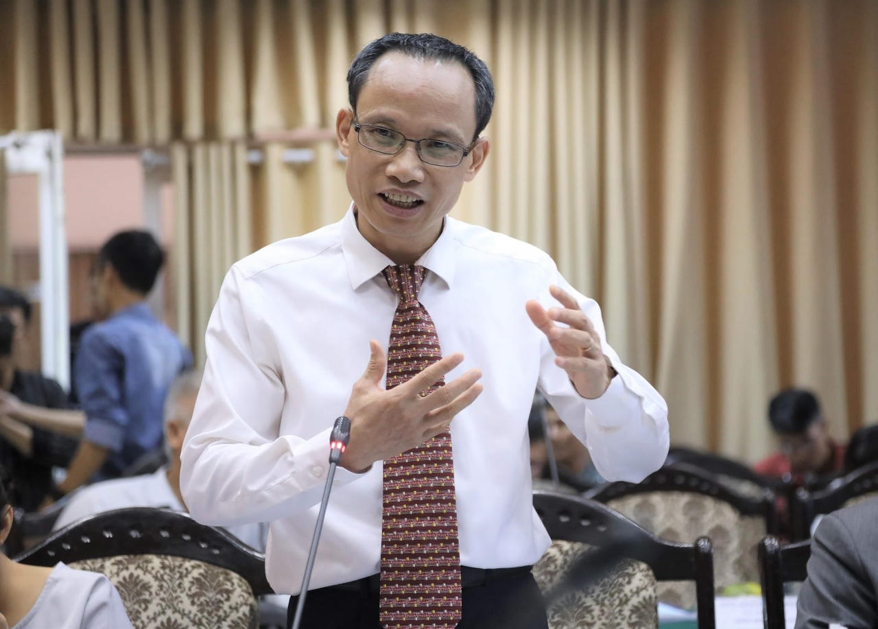 Cấn Văn Lực, Thành viên Hội đồng tư vấn chính sách tài chính - tiền tệ quốc gia, Chuyên gia Kinh tế trưởng BIDV. &nbsp;