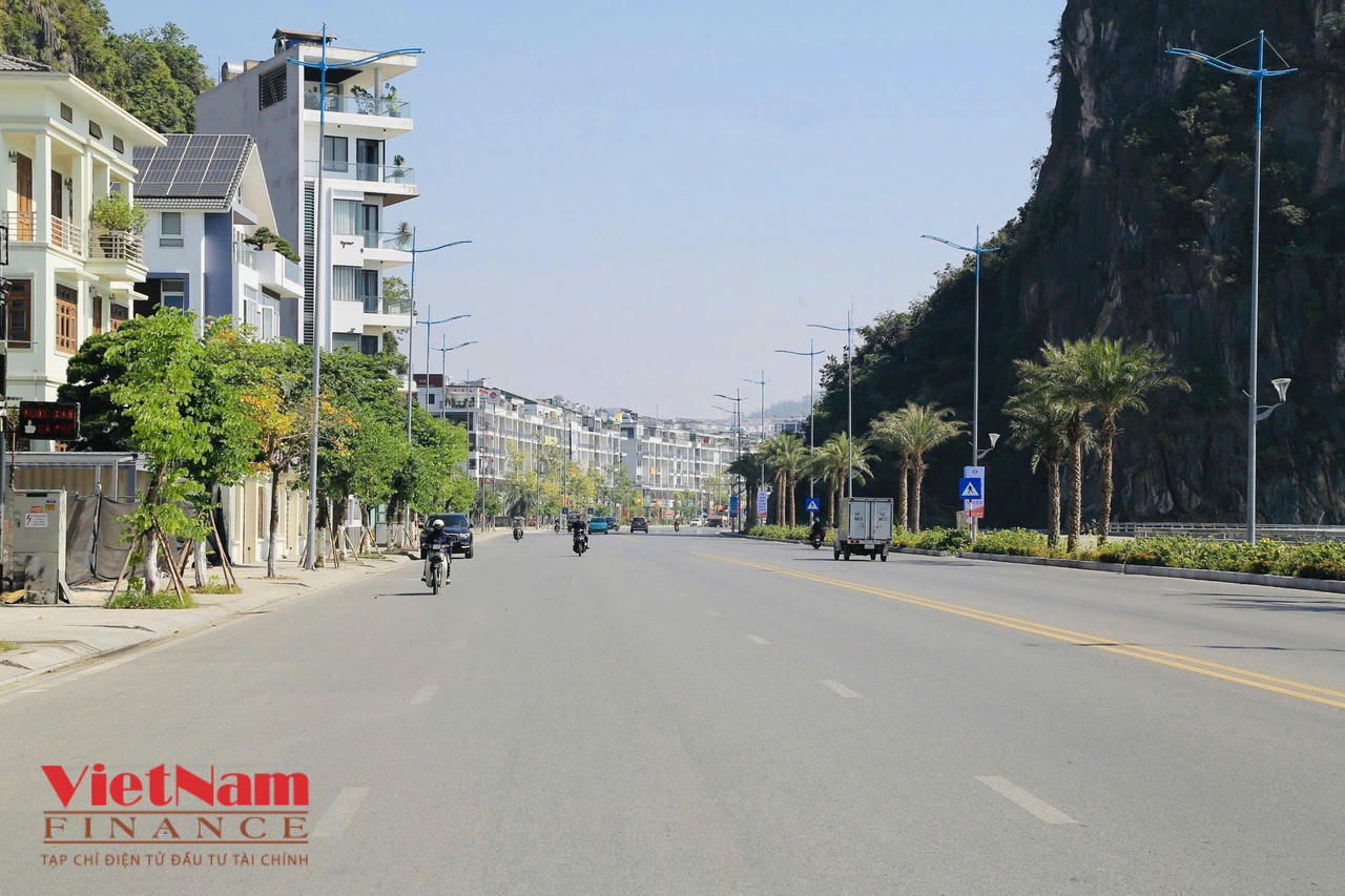 Khảo sát tuyến đường có giá bất động sản đắt nhất Quảng Ninh