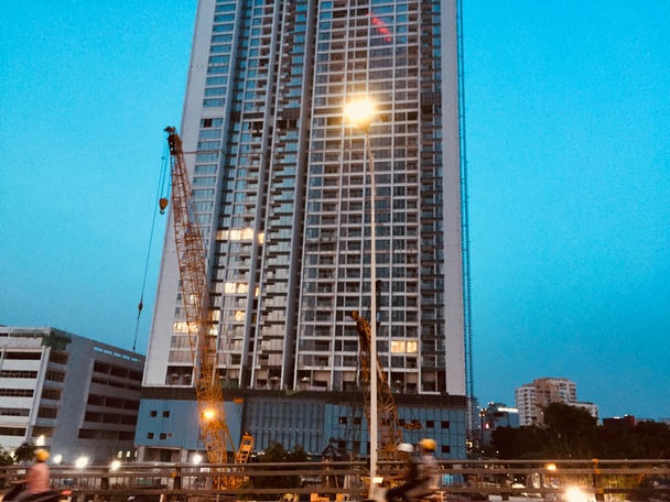 Giá bán chung cư Vinhomes Metropolis đã chạm ngưỡng 100 triệu/m2