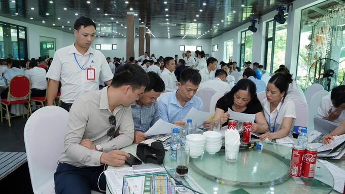 Nhà đầu tư đến tìm hiểu và trải nghiệm thực tế tại sự kiện mở bán Tiền Hải Center City &nbsp;