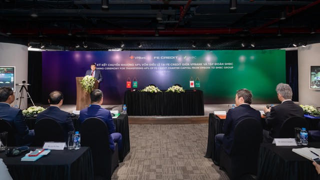 VPBank ký kết bán 49% vốn FECredit cho SMBC &nbsp;