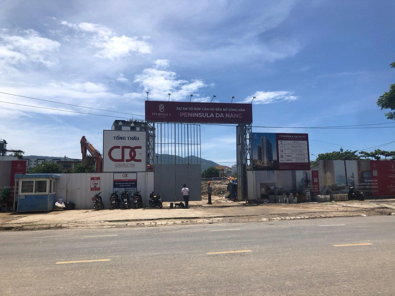 Dự án&nbsp;Tổ hợp căn hộ bên bờ sông Hàn do Công ty Đông Đô làm chủ đầu tư. Ảnh: Phước Nguyên