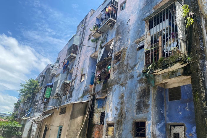 Sống bất an trong khu chung cư xuống cấp, cũ nát giữa trung tâm Đà Nẵng
